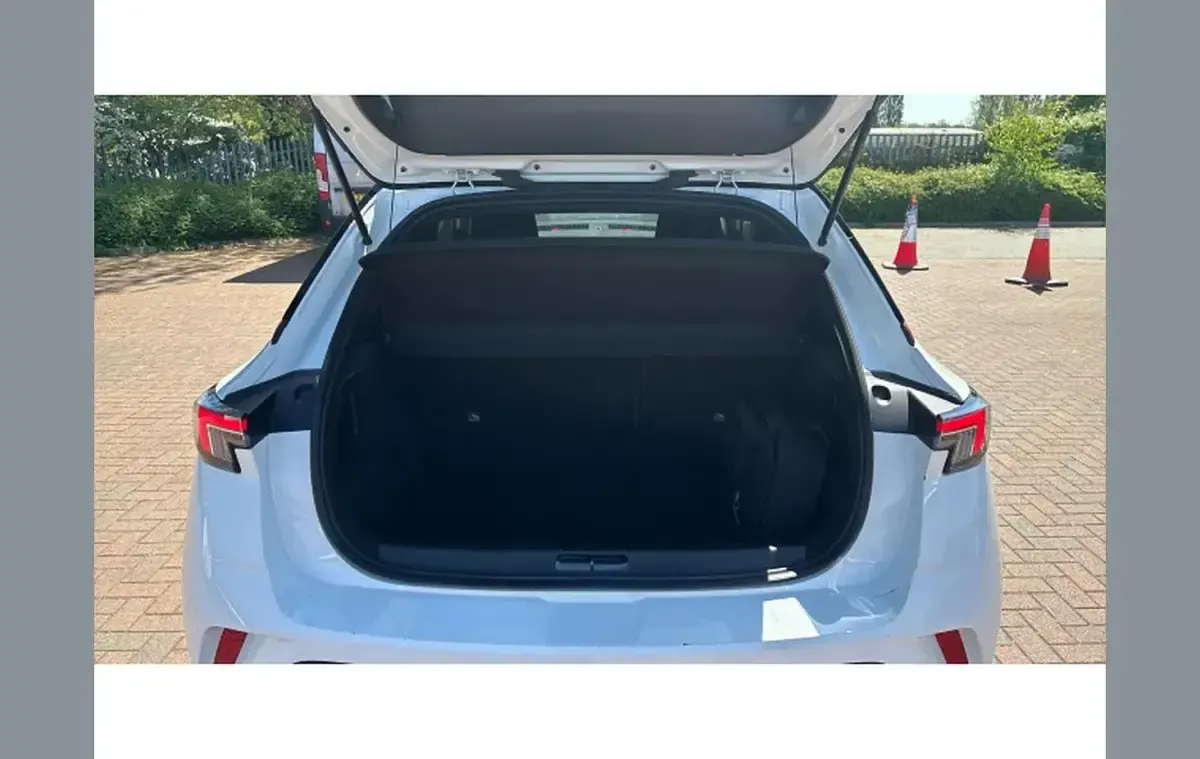 Used Vauxhall Mokka 100 kW (136 HP) 2023 White SUV