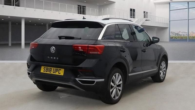 Used VW T-Roc Design 150 HP (110 kW) 2018 Deep black pearl SUV