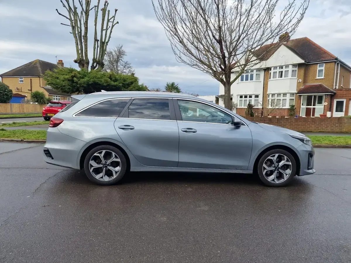 Used Kia Ceed 139 HP (102 kW) 2020 Silver Hatchback