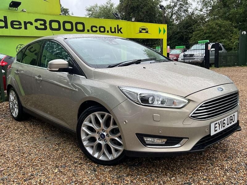 Used Ford Focus Titanium X 182 HP (133 kW) 2016 Silver Hatchback