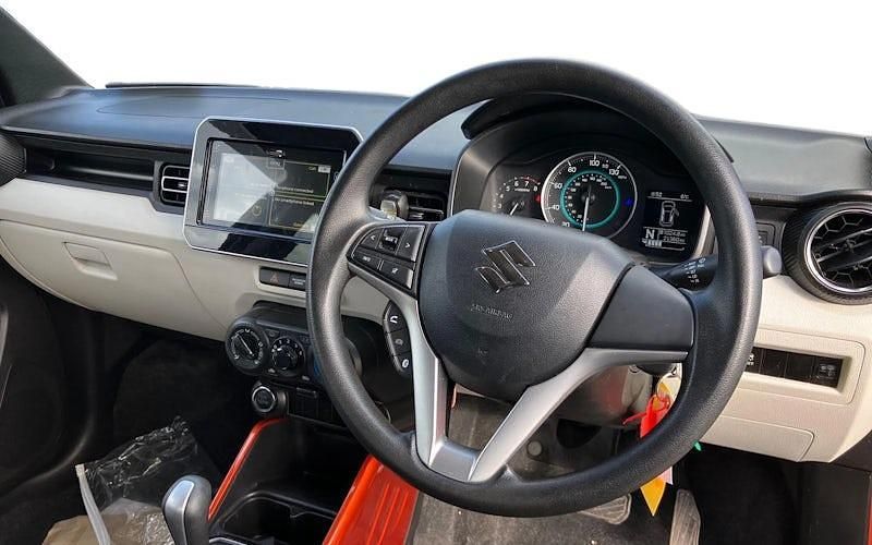Usado Suzuki Ignis SZ-T 90 HP (66 kW) 2020 Laranja SUV