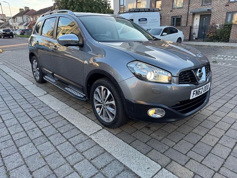 Grey Used 2012 Nissan Qashqai +2 Tekna SUV | £5,750 (Fair price) - Image 1/4