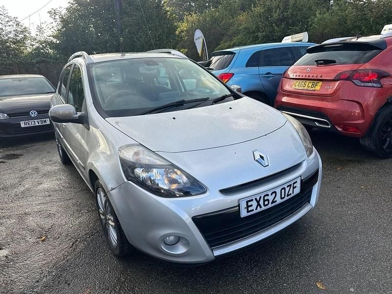 Silver Used 2012 Renault Clio GrandTour Dynamique Estate | £2,995 (A bit pricey) - Image 1/4