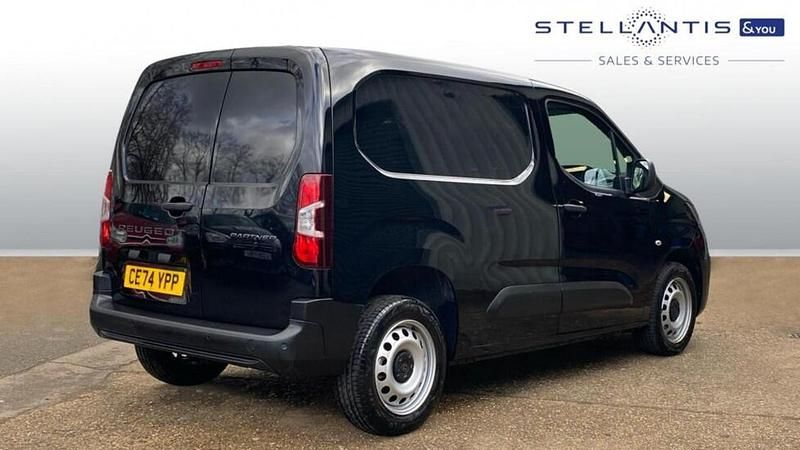 Used Peugeot Partner S 101 HP (74 kW) 2024 Black MPV
