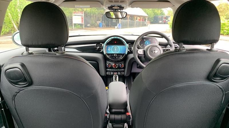 Used Mini Cooper Classic 134 HP (98 kW) 2021 Grey Hatchback