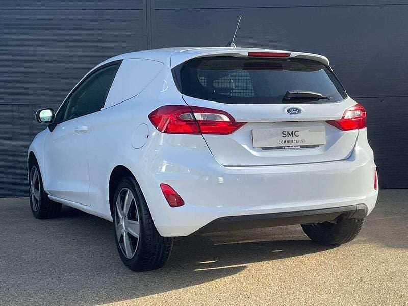 Used Ford Fiesta Trend 2021 Green Van