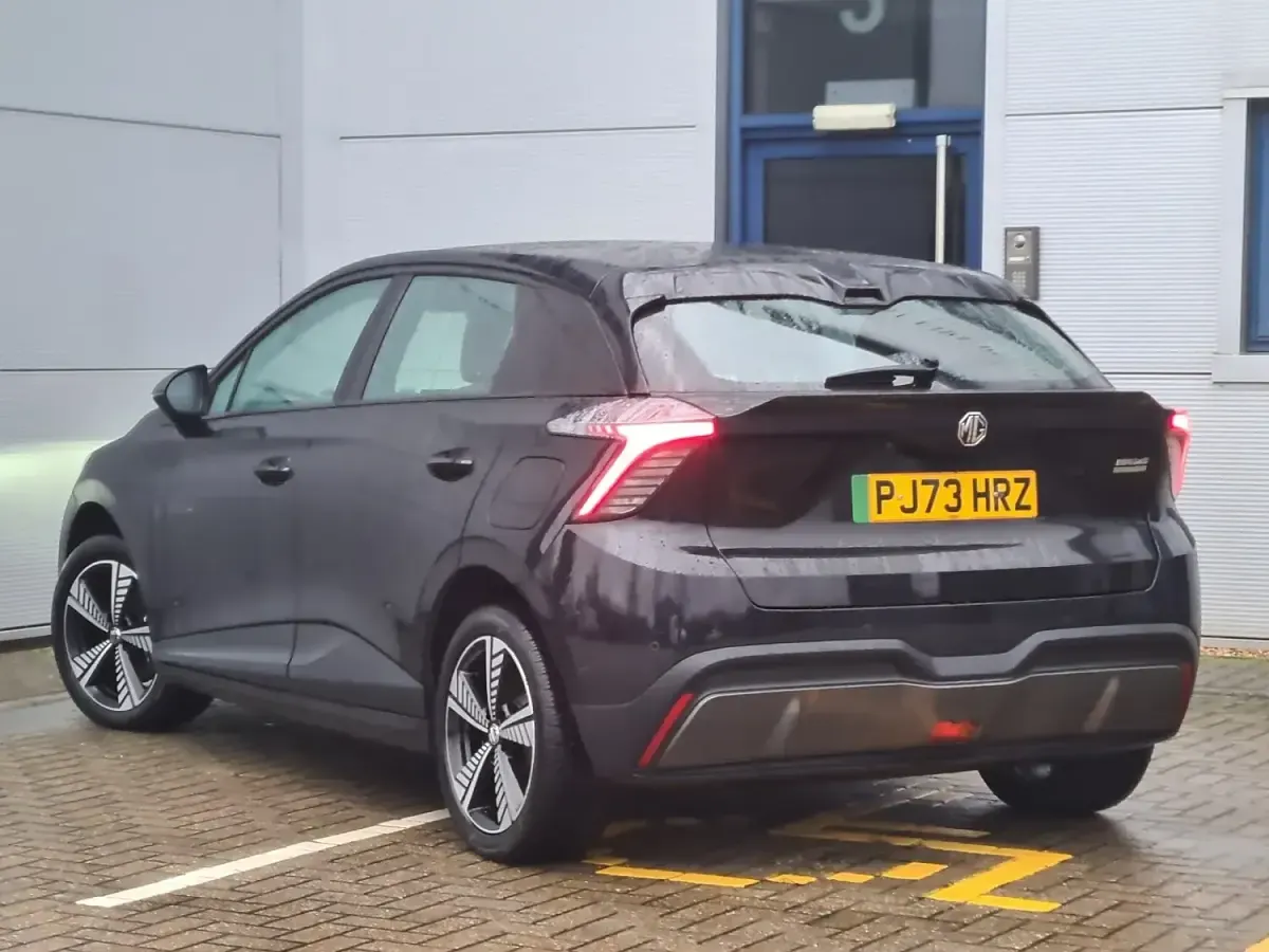Used MG MG4 EV SE 125 kW (170 HP) 2023 Black Hatchback