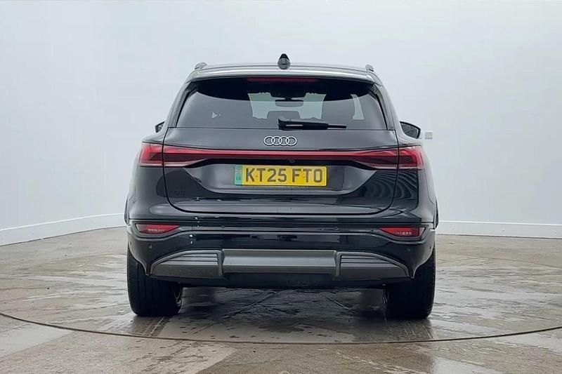 Used Audi e-tron S-Line 185 kW (252 HP) 2025 Black SUV