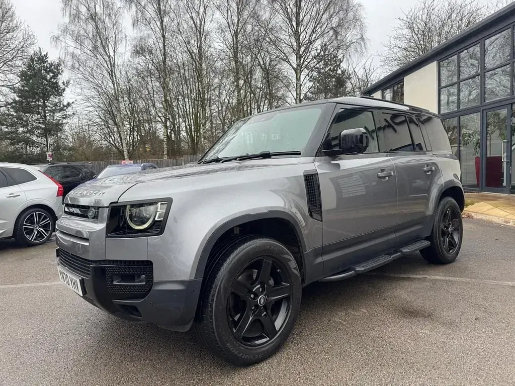 Usado Land Rover Defender SE 250 HP (183 kW) 2021 Cinzento SUV