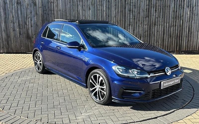 Used 2020 VW Golf VII R-line Edition Hatchback | £19,599 (A bit pricey) - Image 1/4
