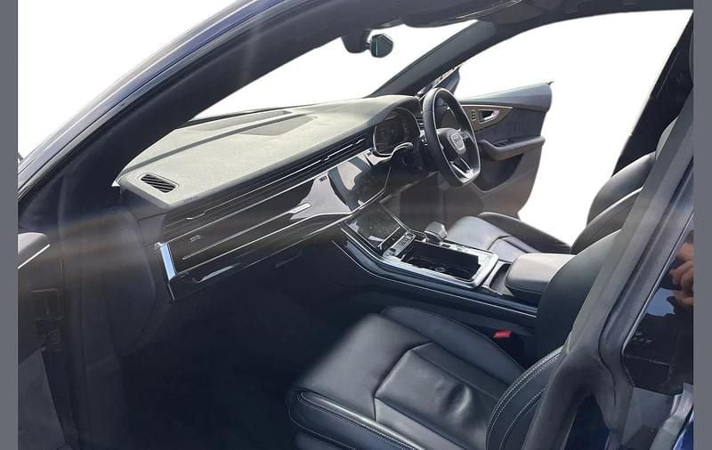 Used Audi Q8 Black Edition 281 HP (206 kW) 2022 Blue SUV