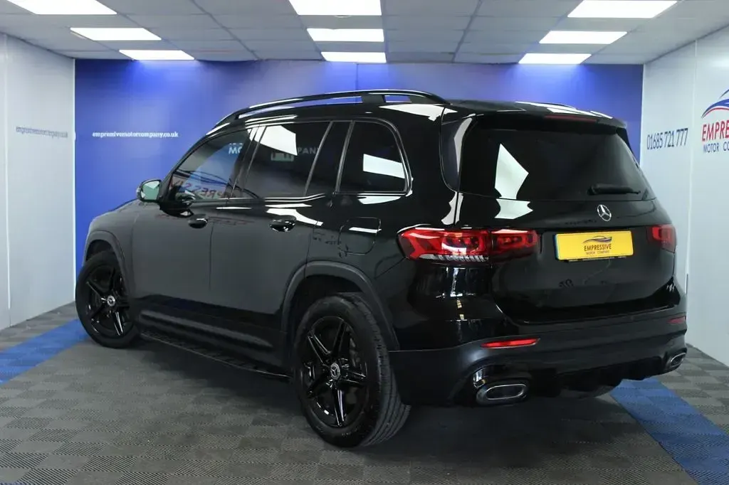 Used Mercedes GLB200 AMG line 163 HP (119 kW) 2020 Black SUV