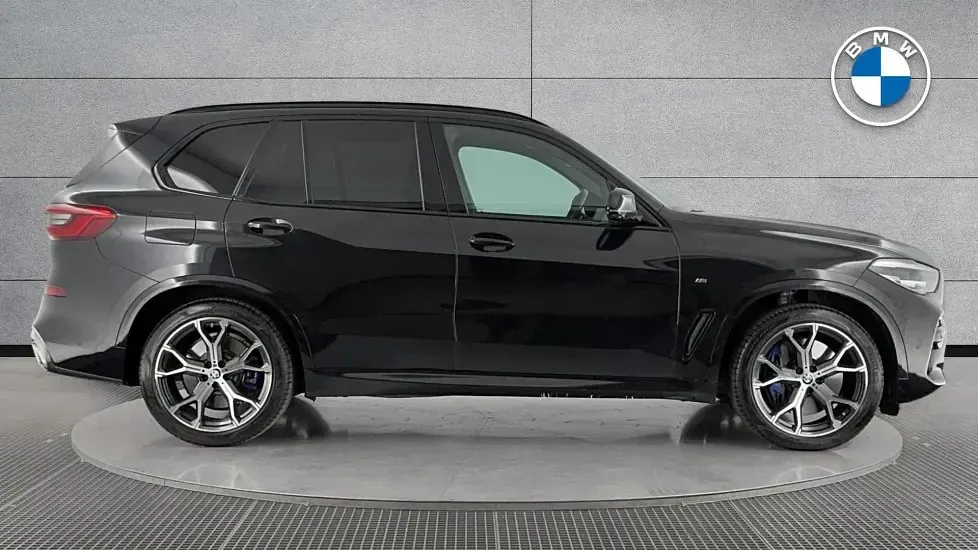 Used BMW X5 M Sport 335 HP (246 kW) 2019 Black SUV