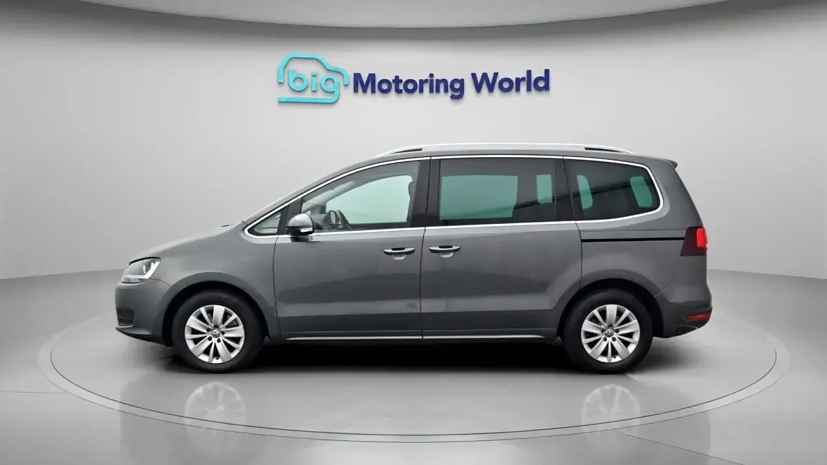 Used VW Sharan SE 150 HP (110 kW) 2021 Grey MPV