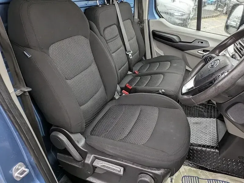 Used Maxus V90 2023 Blue Van