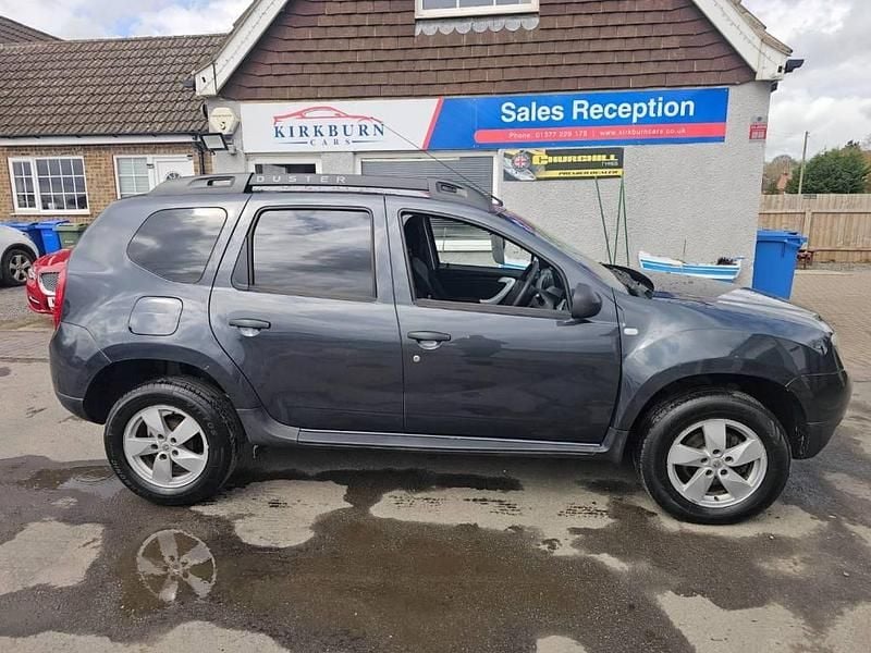 Used Dacia Duster Ambiance 110 HP (80 kW) 2015 Grey SUV