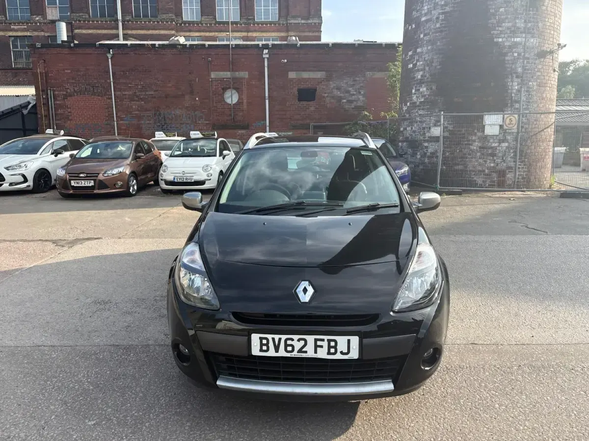Used Renault Clio Dynamique 2012 Black Estate