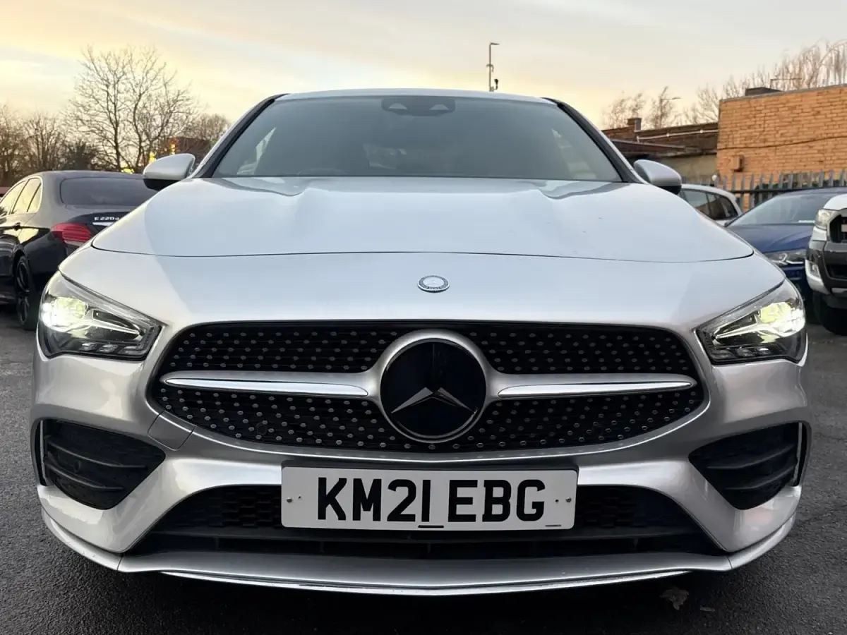 Begagnad Mercedes CLA220 AMG line 2021 Silver Sedan