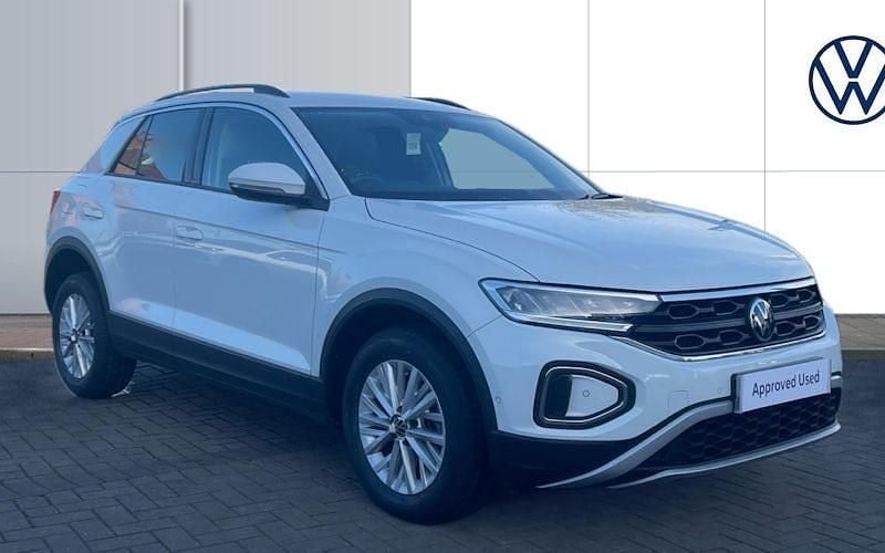 Used 2024 VW T-Roc Life SUV | £17,067 (Fair price) - Image 1/4