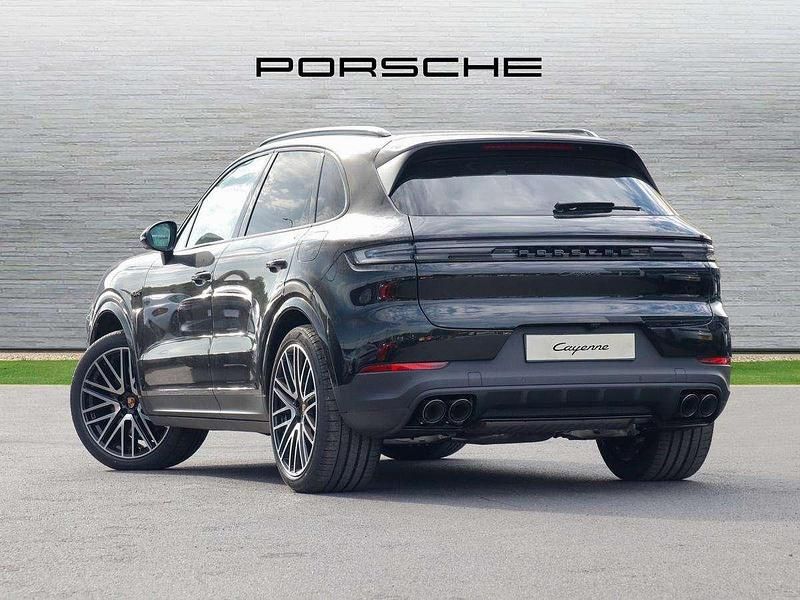 New Porsche Cayenne 464 HP (341 kW) 2025 Black SUV