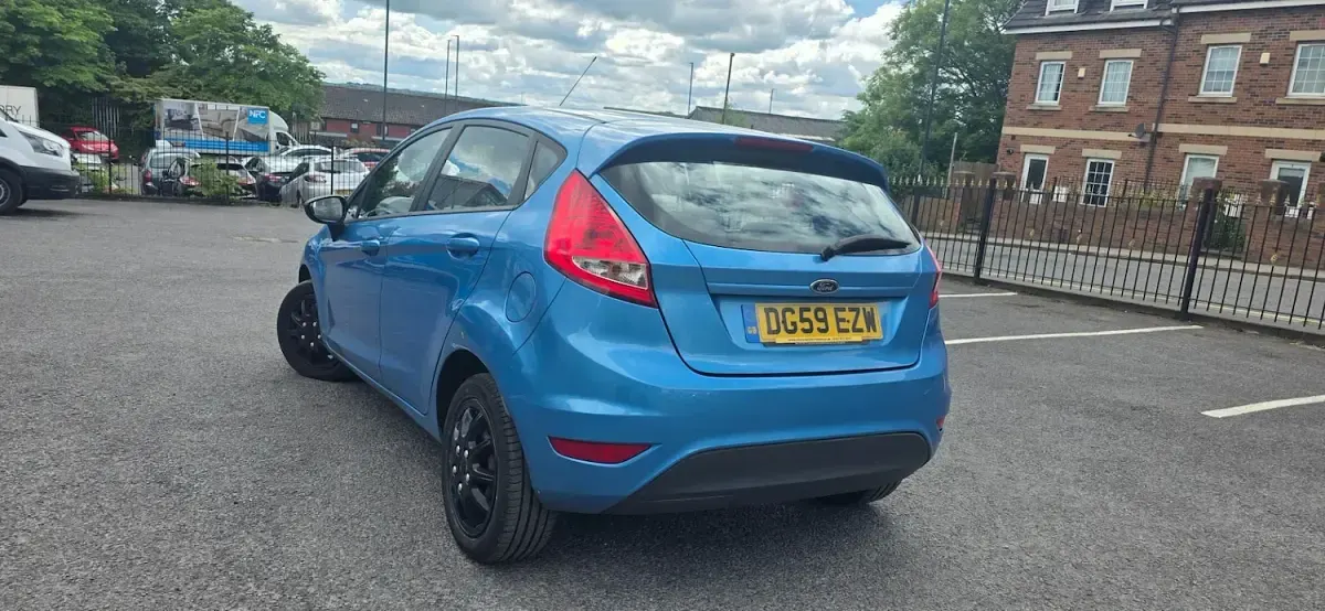 Used Ford Fiesta 96 HP (70 kW) 2009 Blue Hatchback