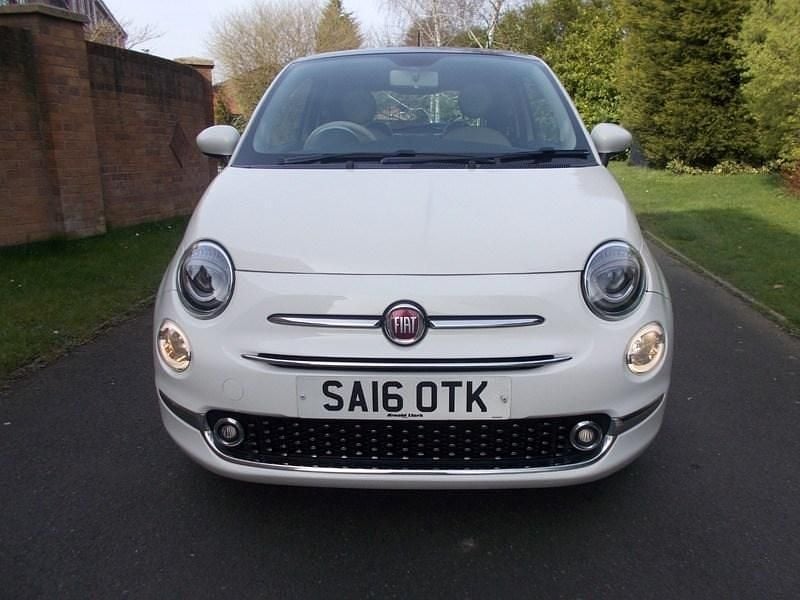 Used Fiat 500 Lounge 69 HP (50 kW) 2016 White Hatchback