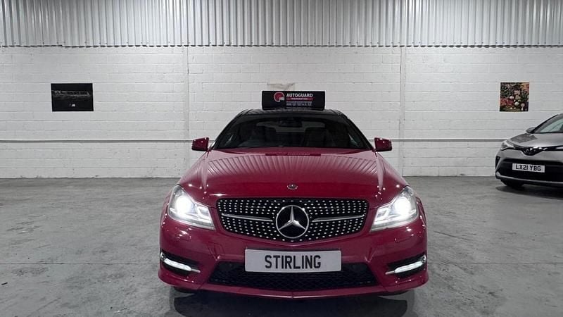 Begagnad Mercedes C220 AMG 2012 Röd Sportkupé