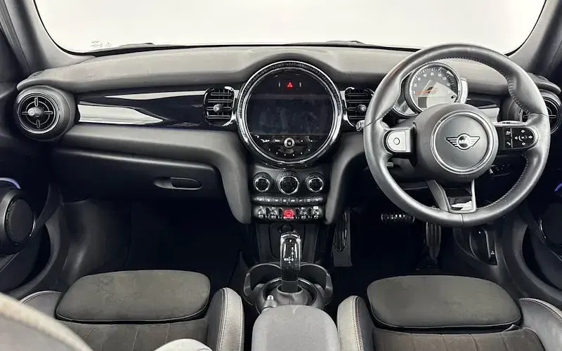 Used Mini Cooper Sport 136 HP (100 kW) 2022 Pepper white Hatchback
