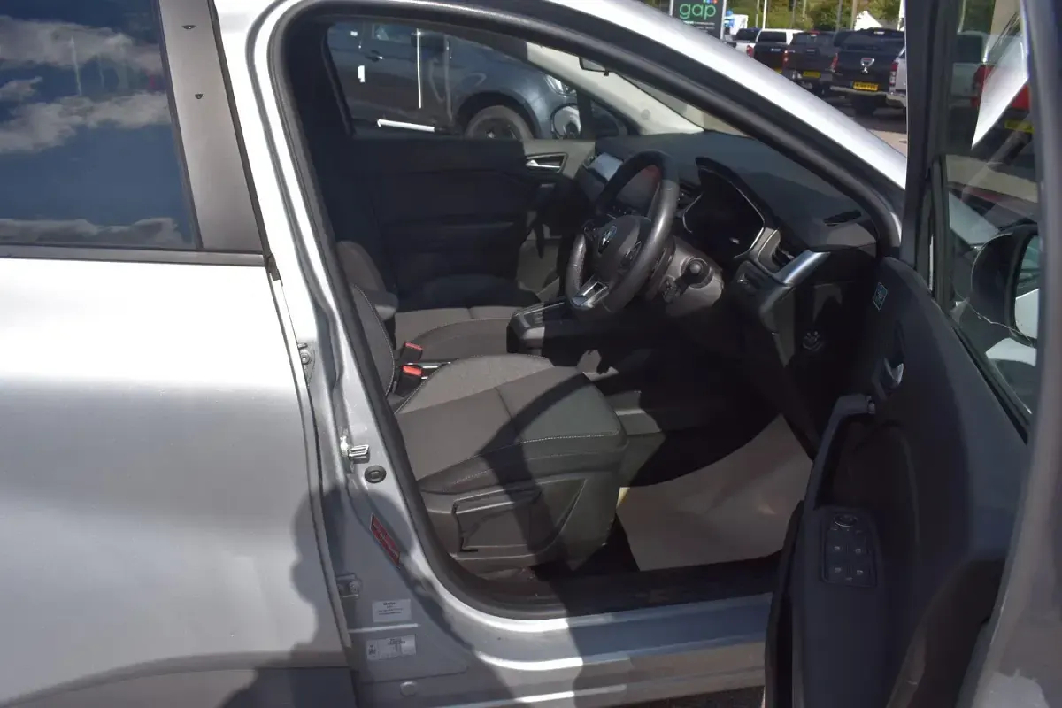 Used Renault Captur Iconic 2022 Grey SUV