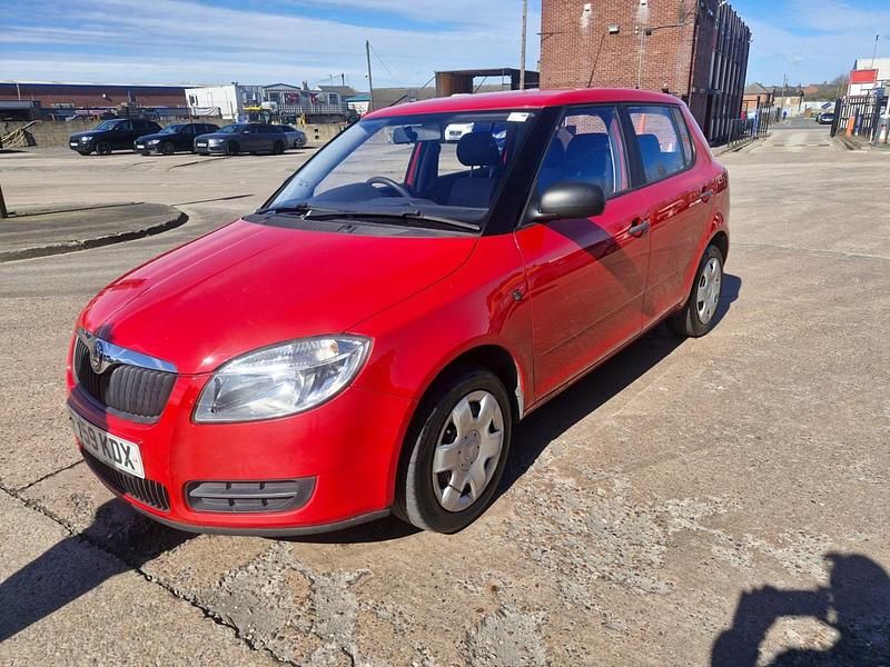 Used Skoda Fabia 80 HP (58 kW) 2009 Red Hatchback