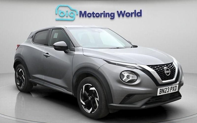 Used Nissan Juke N-Connecta 114 HP (83 kW) 2023 Grey SUV
