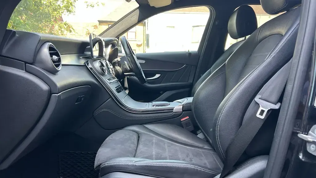 Used Mercedes GLC220 AMG line 194 HP (142 kW) 2019 Black SUV