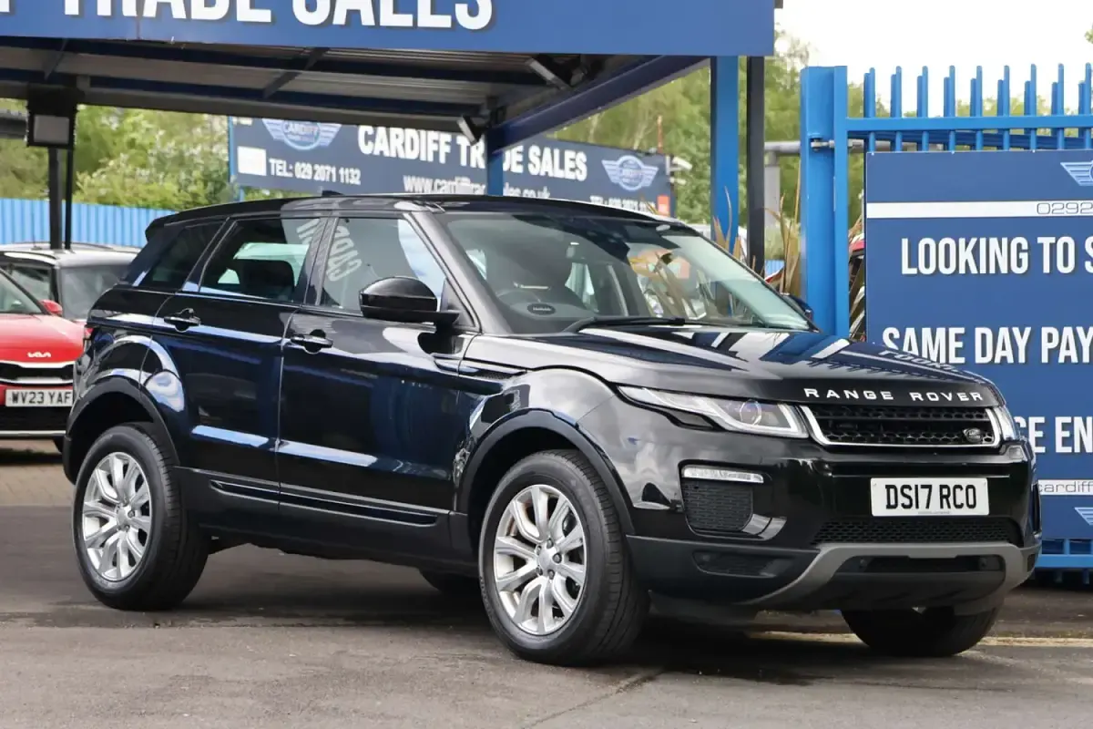 Used Land Rover Range Rover evoque SE 2017 Black SUV