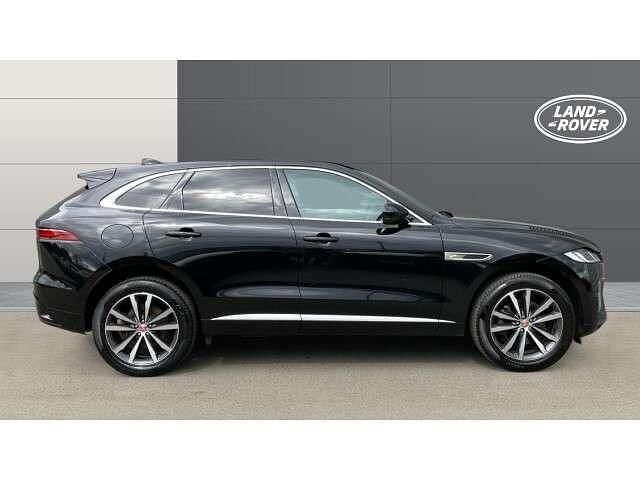 Second-hand Jaguar F-Pace R-Dynamic 204 CP (150 kW) 2022 Negru SUV