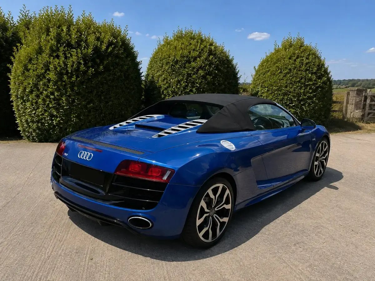 Used Audi R8 Coupé 2010 Blue Coupe