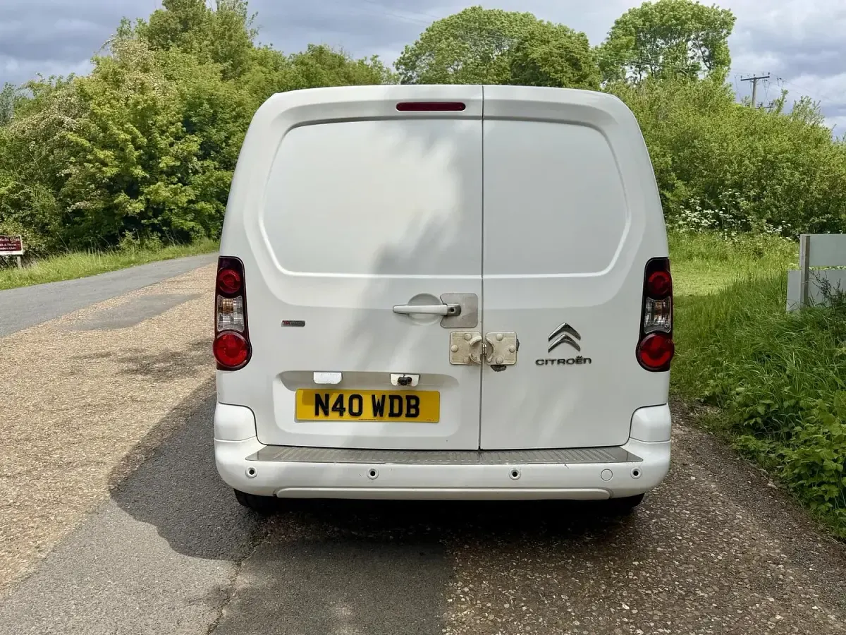 Used Citroën Berlingo 75 HP (55 kW) 2014 White MPV