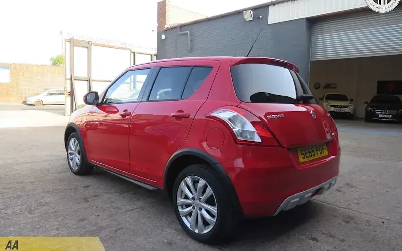 Używany Suzuki Swift SZ4 94 KM (69 kW) 2016 Czerwony Hatchback