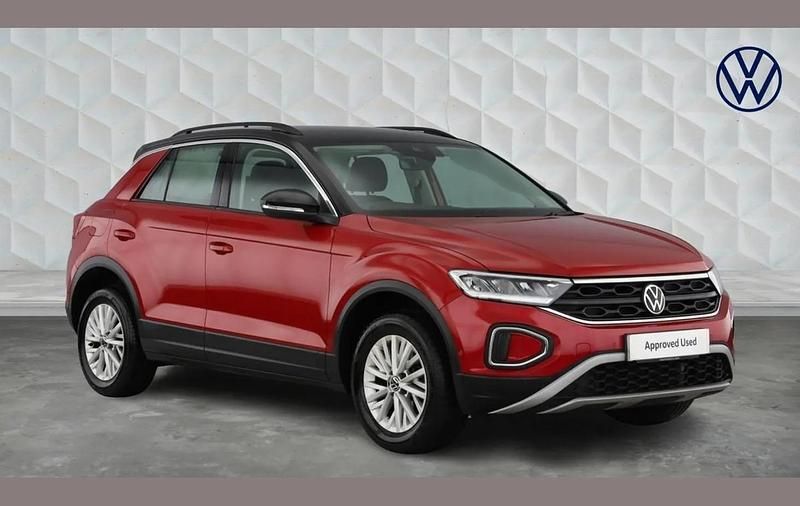 Red Used 2023 VW T-Roc Life SUV | £17,020 (Good price) - Image 1/4