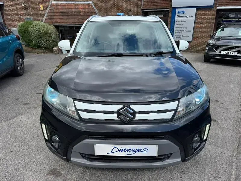 Used Suzuki Vitara SZ5 120 HP (88 kW) 2016 Black/white SUV