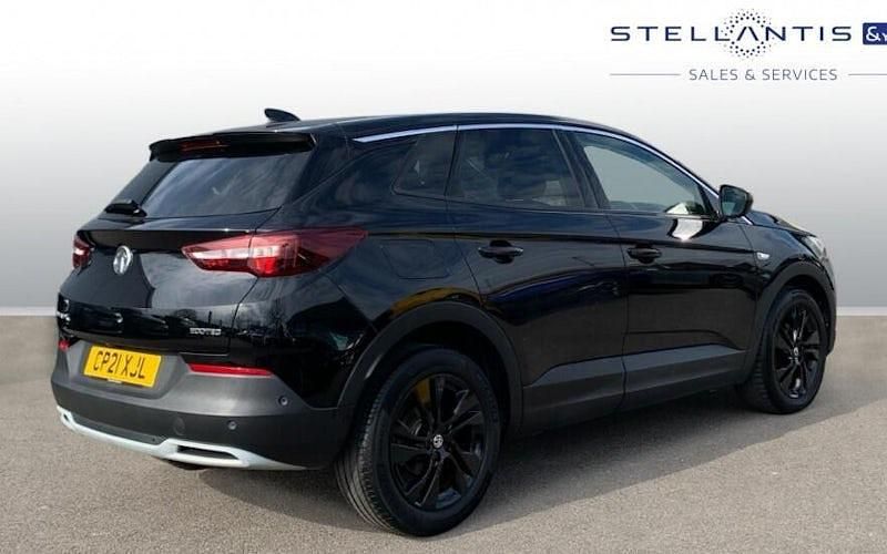 Used Vauxhall Grandland X SRi 131 HP (96 kW) 2021 SUV