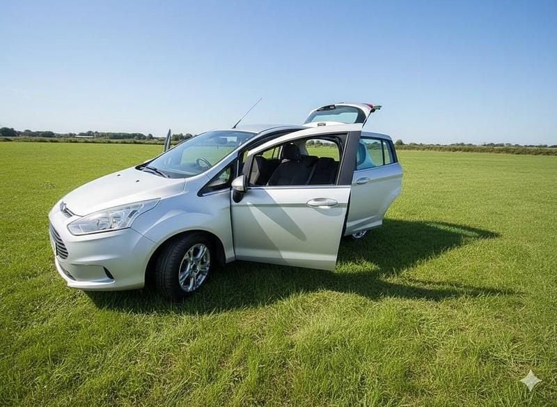 Used Ford B-MAX Zetec 100 HP (73 kW) 2016 Silver MPV
