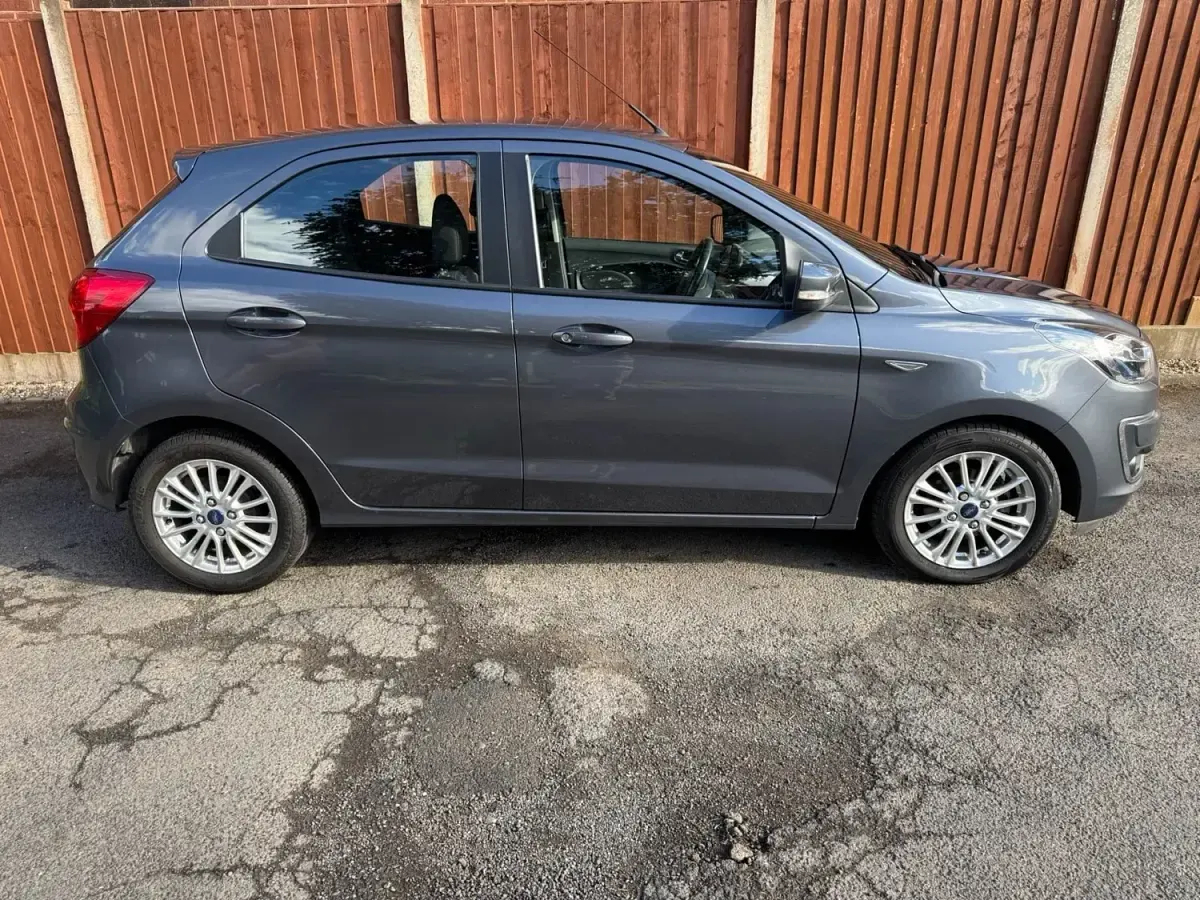 Used Ford Ka Plus Zetec 85 HP (62 kW) 2019 Grey Hatchback