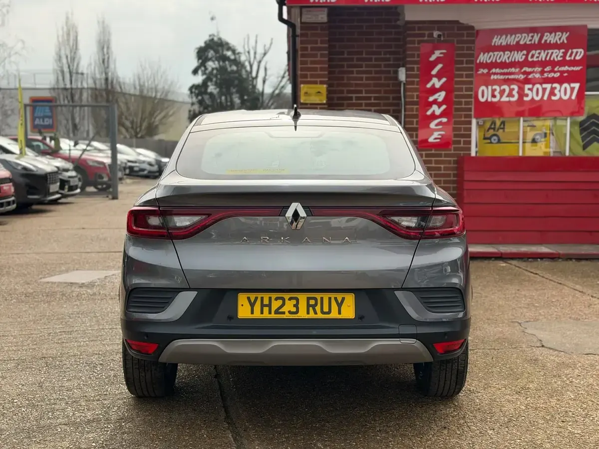 Used Renault Arkana Evolution 140 HP (102 kW) 2023 Grey SUV