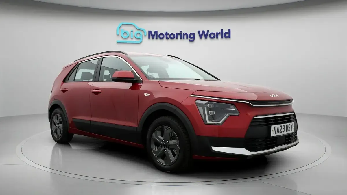 Gebraucht Kia Niro 141 PS (103 kW) 2023 SUV