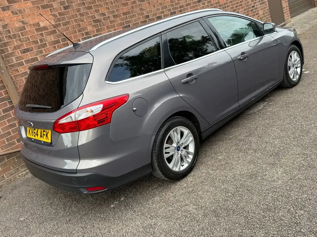 Used Ford Focus Titanium 115 HP (84 kW) 2014 Brown Estate