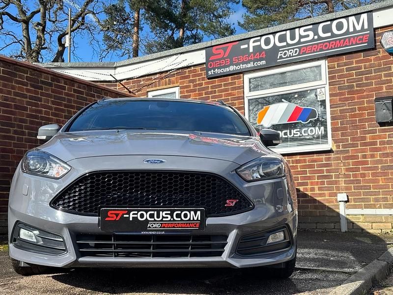 Used Ford Focus ST 2016 Grey Estate