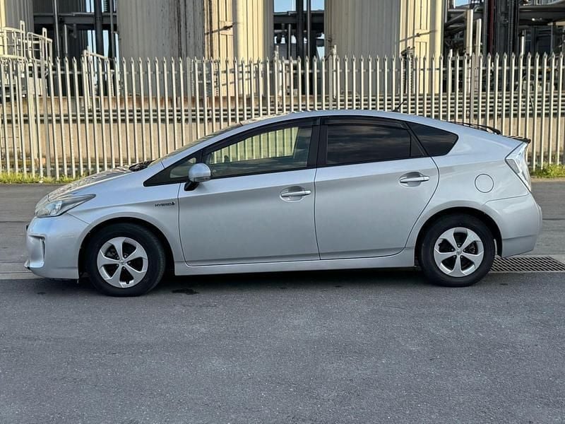 Silver Used 2025 Toyota Prius Hatchback | £5,995 (Super price) - Image 1/4
