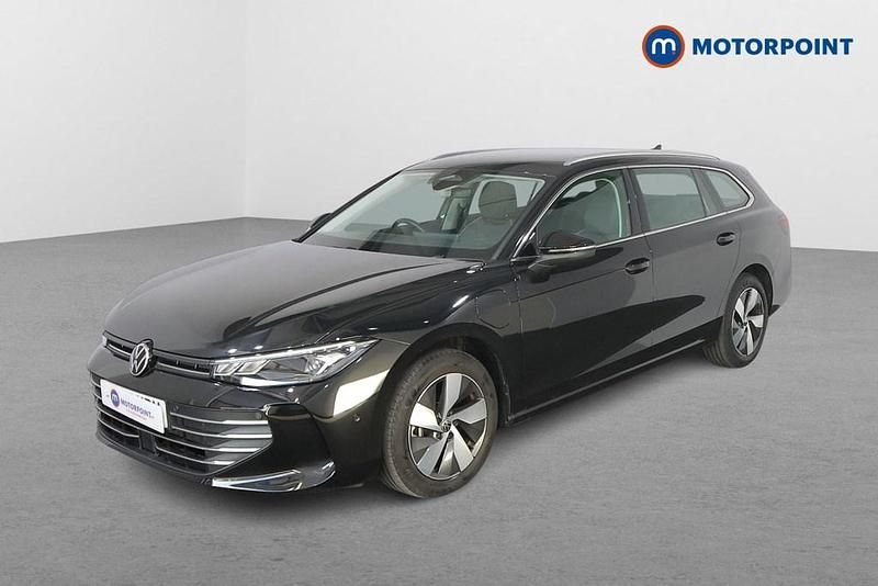 Used VW Passat Life 204 HP (150 kW) 2025 Black Estate