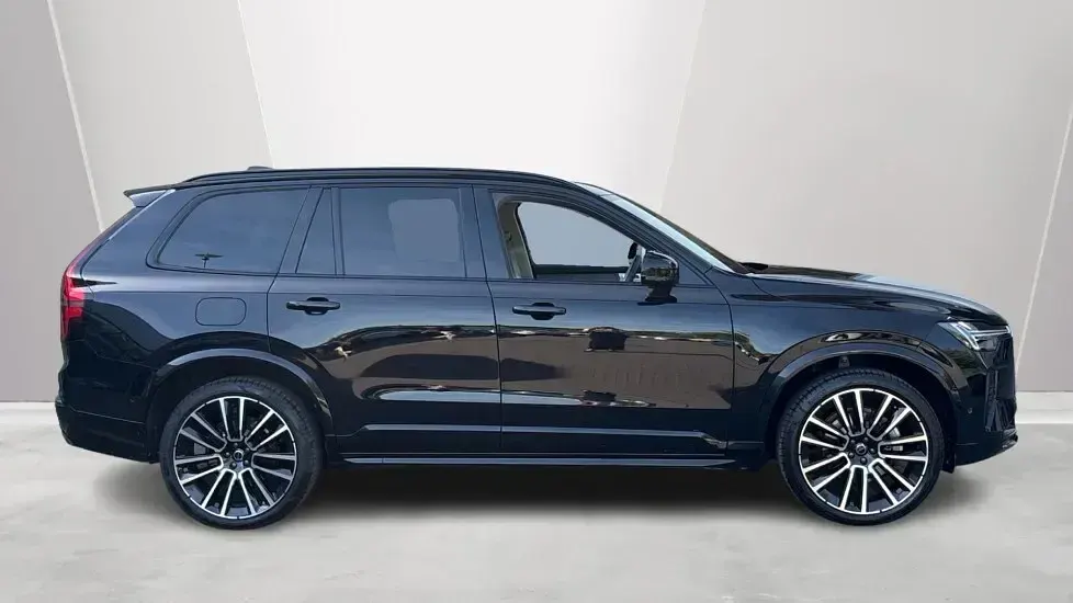 Used Volvo XC90 Ultra 455 HP (334 kW) 2025 Black SUV