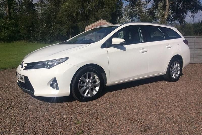 Used 2014 Toyota Auris Touring Sports Estate | £4,099 (Super price) - Image 1/1